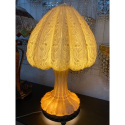 Oryginalna lampa stołowa w...