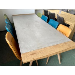 Loftowy stół beton+drewno...